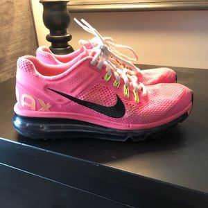 Hot Pink AirMax Nike